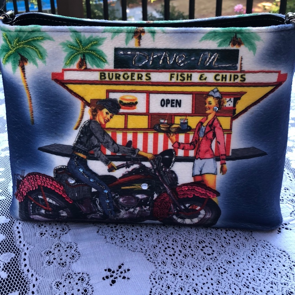 Hand bag